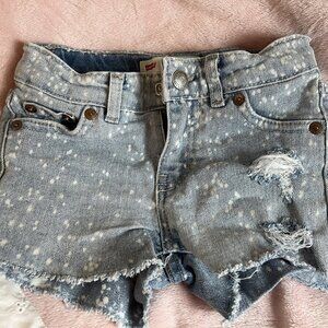 Girl Levis Shorts size 3T
